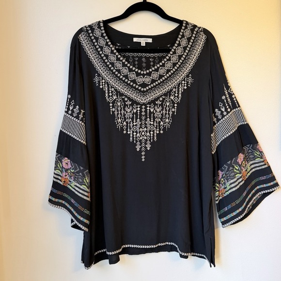 John Mark Tops - John.Mark Top Embroidered Bohemian 1X Black Multi Bell Sleeves Side Slits